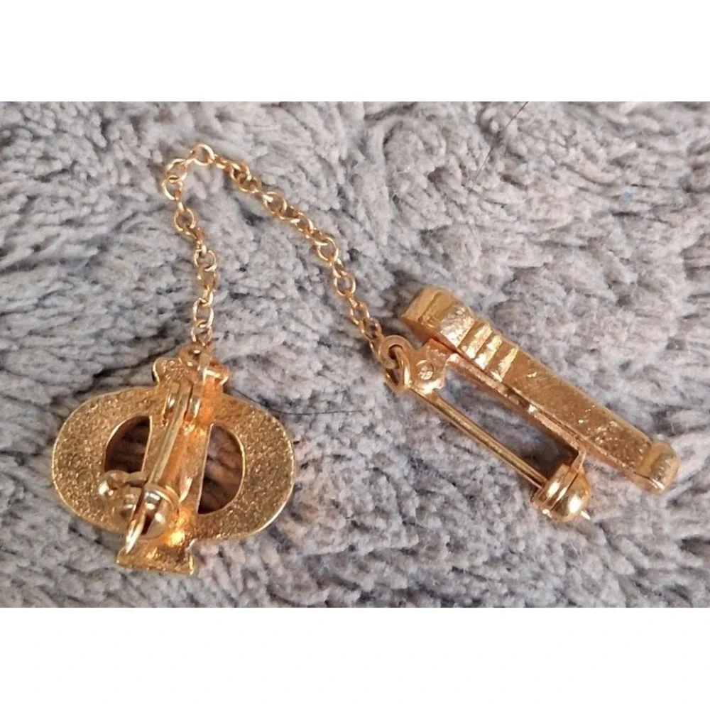 Unbranded beautiful vintage
